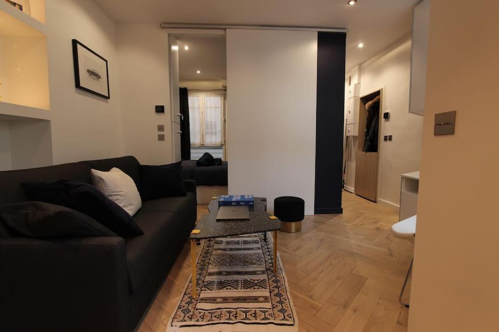 Appartement Joli Le Marais - 1'min Rambuteau Station Parijs